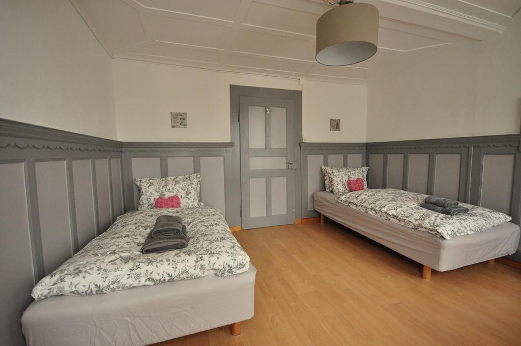 Townhouse II Sleeps 12 Guests Central インターラーケン エクステリア 写真